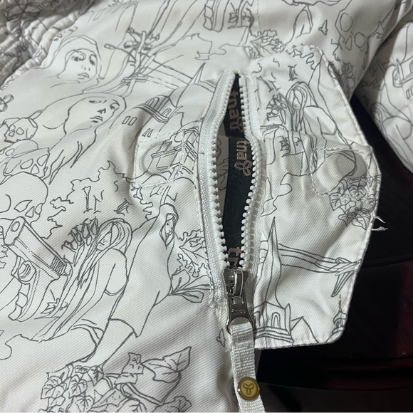 Aritzia TNA Kaleidoscope Hooded Jacket Graphic Medium White - Picture 6 of 10